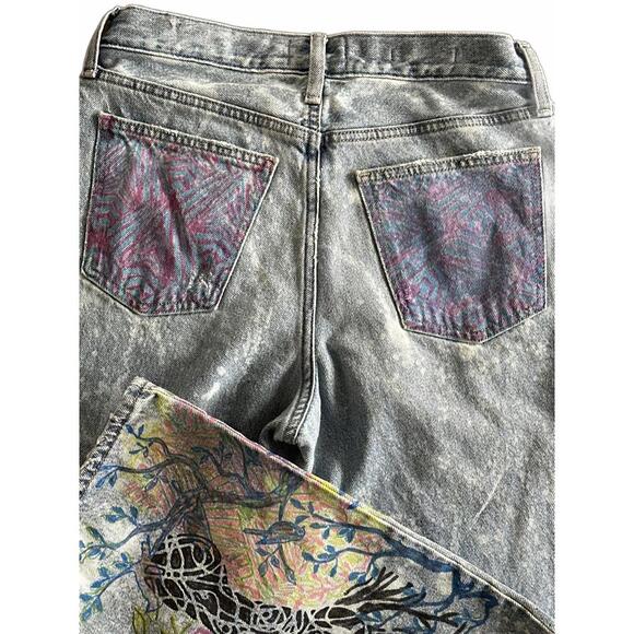 Women's Artistic Hand-Painted Distressed Acid Wash Jeans | Size 4 - Picture 9 of 9